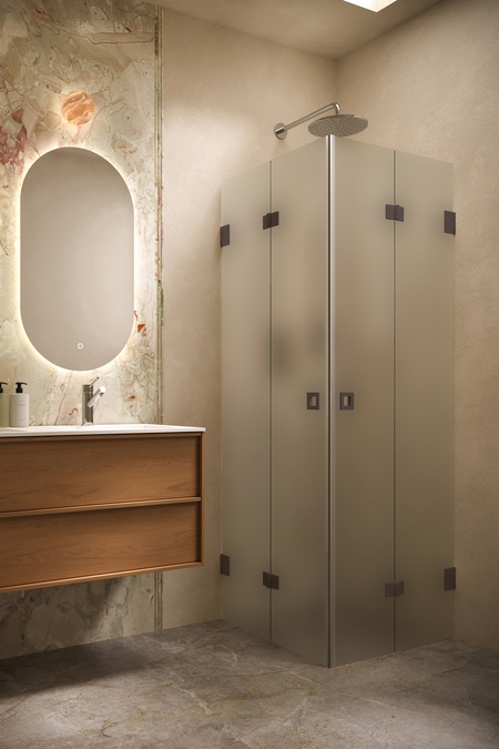 Shower enclosure with folding doors Vetro 546 (513x513)